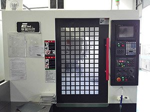 精密钻攻CNC